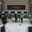 Penumpang pesawat udara di Bandara Soetta (BKIP)