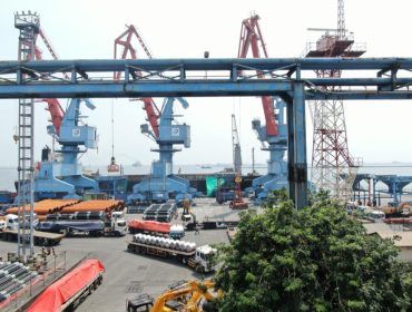 Aktivitas di Pelabuhan Tanjung Priok