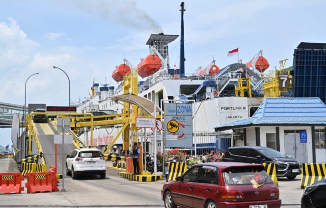 
 Suasana di Pelabuhan Bakauheni