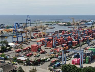 Ilustrasi aktivitas bongkar muat di IPC TPK Tanjung Priok. Foto istimewa/IPC TPK 