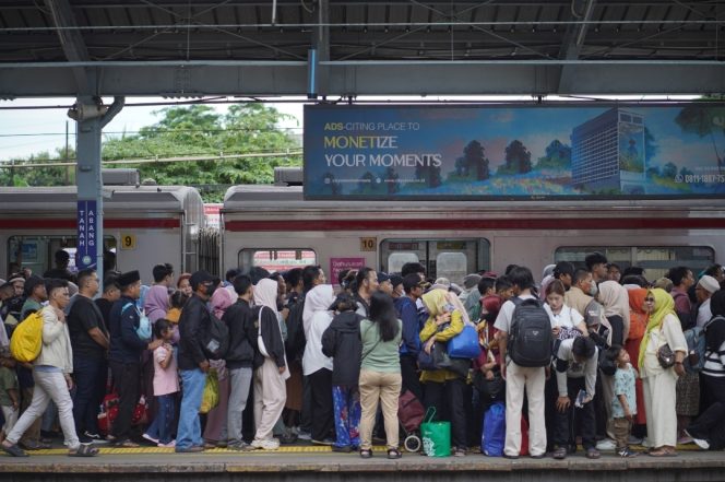 
 Pastikan Kesiapan Angkutan Lebaran, KAI Commuter Jalankan 1.149 Perjalanan per Hari