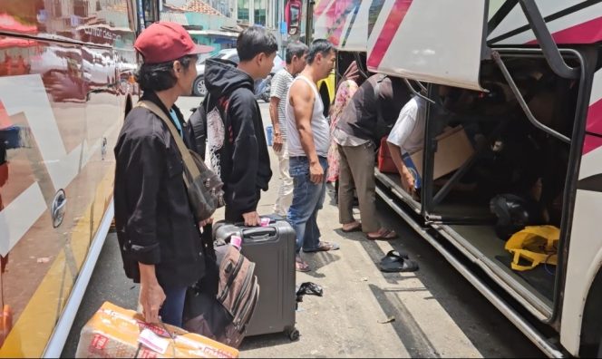 
 Penumpang Bus Pilih Mudik Lebih Awal dari Terminal Bekasi, Antisipasi Kenaikan Tarif