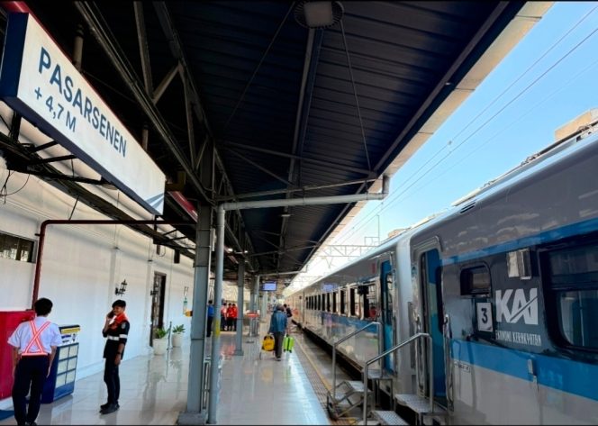 
 Okupansi KA Tembus 101 Persen, Tren Mudik Lebaran 2026 Mulai Terlihat, Hari Ini Lebih 166 Naik Kereta Api