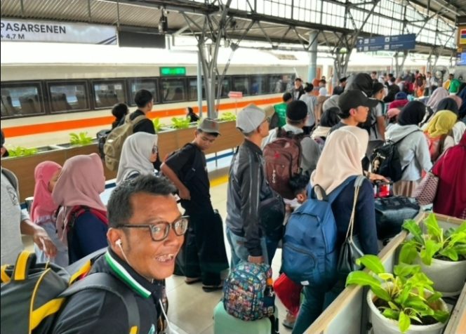 
 Minat Mudik Naik, Lebih 719 Ribu Tiket KA dari Daop 1 Jakarta Terjual Selama Angleb 2026