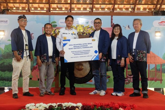 
 Cerita dari Bukit Sinyonya: FIFGROUP Wujudkan Desa Sejahtera dan Sekolah yang Lebih Layak 