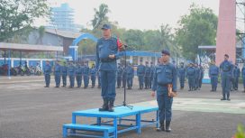 Bertindak selaku Inspektur Upacara, Kepala Pangkalan PLP Kelas I Tanjung Priok, Fourmansyah, SH., MM., MH., foto istimewa/PPLP Tanjung Priok