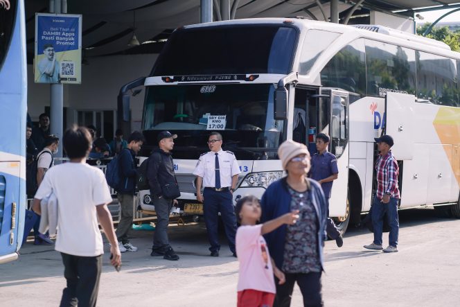 
 Kelola Mobilitas 2,8 Juta Pelanggan, DAMRI Jaga Layanan Tetap Stabil di Tengah Dinamika Lebaran