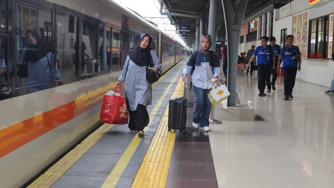 
 Gangguan Jalur KA di Daop 5 Purwokerto Jawa Tengah Berdampak pada Perjalanan KA, Daop 1 Jakarta Sampaikan Maaf