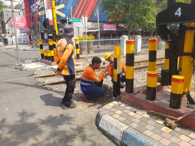 
 KAI Daop 7 Madiun Sterilisasi Jalur di Stasiun Tulungagung, Tutup Akses Jalan Liar