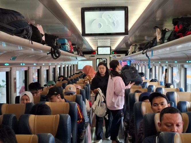 
 Mulai Hari Ini, Perjalanan KA Bangunkarta dan Singasari Lebih Nyaman PakaibRangkaian Stainless Steel New Generation