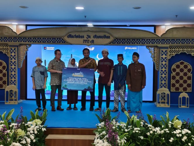 
 Pelindo Regional 2 Salurkan Ratusan Ribu Bantuan dalam Bentuk Santunan, Sembako, hingga Paket Takjil selama Triwulan I 2026