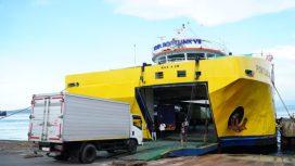 Kapal penyeberangan di Pelabuhan Ketapang