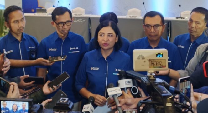 
 Dirut Pelni (tengah/dok)