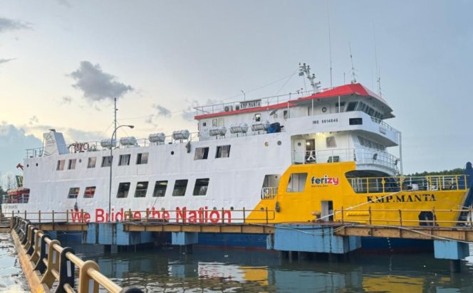 
 Armada ASDP di lintas Tarakan-Sebawang