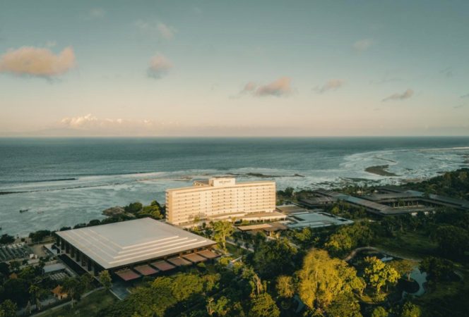
 Hotel The Meru Sanur