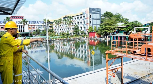 Kegiatan di Poltekpel Surabaya