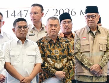 Menhub Dudy di melepas jemaah haji