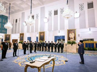 Presiden lantik pejabat setingkat Menteri dan Wamen di Istana (Ist/BPMI Setkab) 