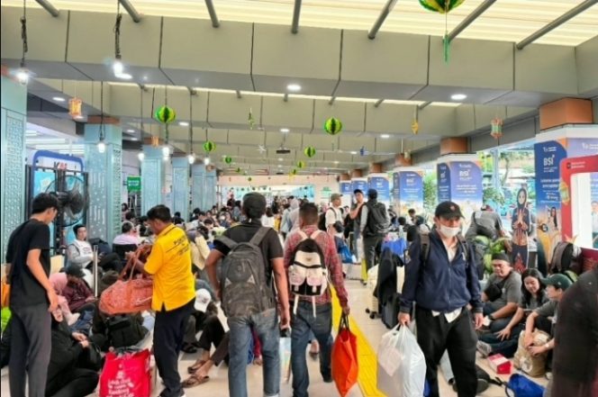 
 5 Juta Perjalanan Lebaran Bersama KAI: Mobilitas Nasional Menguat dalam Perjalanan yang Tepat Waktu