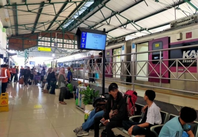 
 KAI Daop 7 Madiun Minta Maaf atas Gangguan Perjalanan KA, Tegaskan Keberangkatan Tetap Sesuai Jadwal