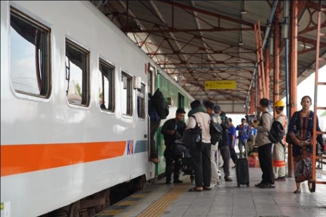 
 KAI Catat Peningkatan Ketepatan Waktu pada Triwulan I 2026: Keselamatan Tetap jadi Prioritas