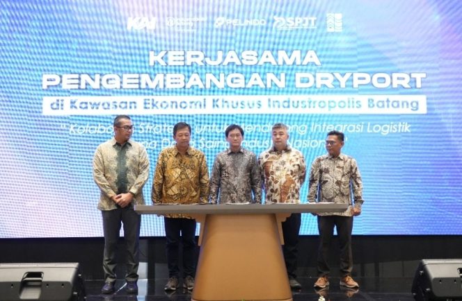 
 KAI Dorong Lompatan Logistik Nasional, Perkuat Integrasi Rel melalui Dryport KEK Industropolis Batang