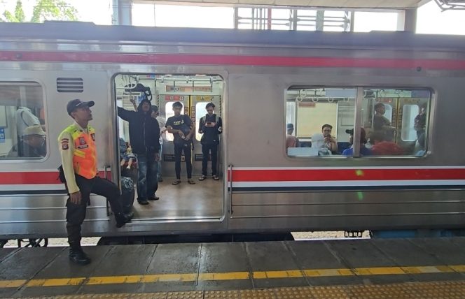 
 Uji Coba KRL Lintas Bekasi-Cikarang Berhasil, Pemulihan Layanan Bertahap Dilakukan