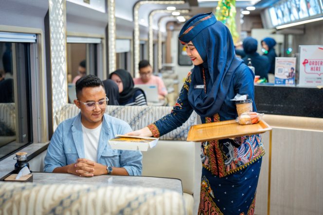 
 KAI Services Hadirkan Kuliner Khas Daerah di Perjalanan KA Sangkuriang Bandung–Banyuwangi