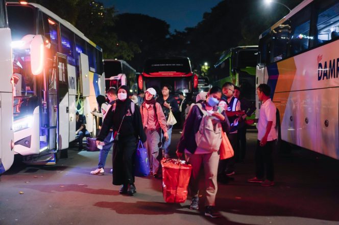 
 Sambut Long Weekend, DAMRI Siapkan Lebih dari 50 Ribu Kursi AKAP dan Beragam Kemudahan Pemesanan Tiket