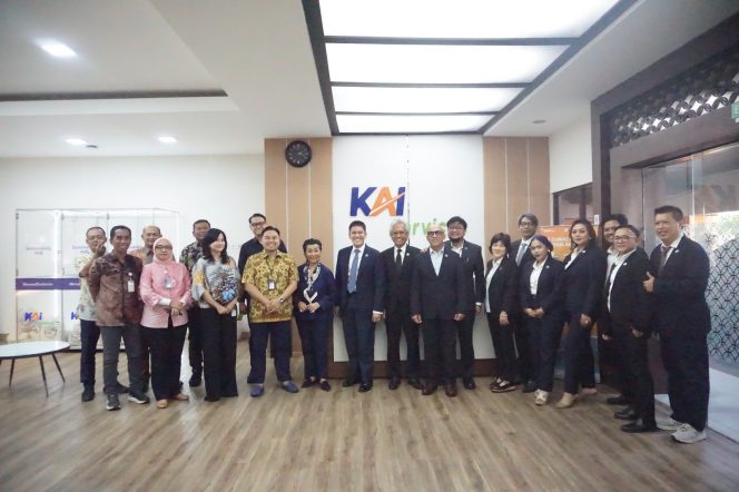
 KAI Services Gandeng ADFood Services Tingkatkan Kualitas dan Keamanan Pangan di Kereta
