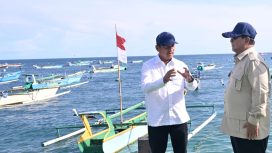 Presiden Prabowo saat mengunjungi bersama Menteri Kelautan dan Perikanan Sakti Wahyu Trenggono saat meninjau Kampung Nelayan Merah Putih (KNMP) Leato Selatan di Gorontalo beberapa waktu lalu (Foto : Sekretariat Presiden)