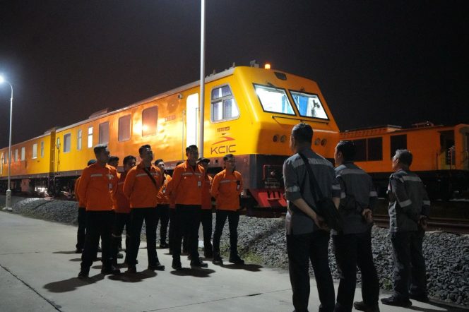 
 Jelang Long Weekend , KCIC Tingkatkan Keandalan Whoosh melalui Pemeriksaan Rel Berbasis Teknologi Tinggi