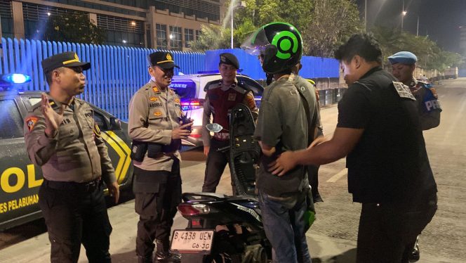
 Polres Pelabuhan Tanjung Priok Gelar Patroli Cipta Kondisi KRYD Antisipasi Cegah Gangguan Kamtibmas