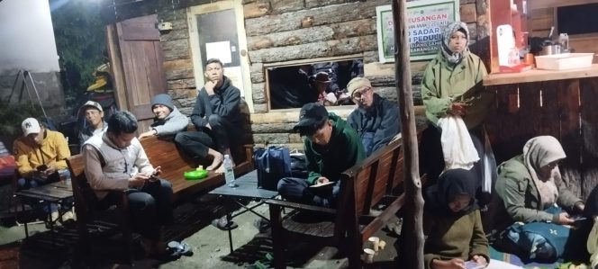
 Nobar “Pesta Babi” di Tengah Gerimis, Ruang Refleksi Kemanusiaan di Temas River Park