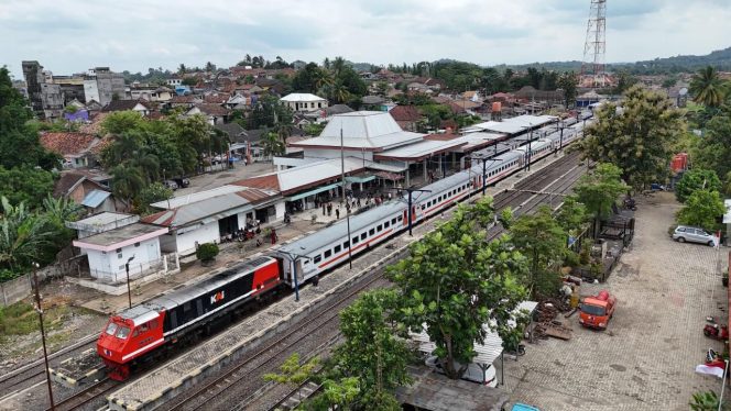 
 KAI Kirim 25 Unit Gerbong Penumpang ke Sumatra Seiring Pertumbuhan Volume Pengguna di Lampung dan Sumsel