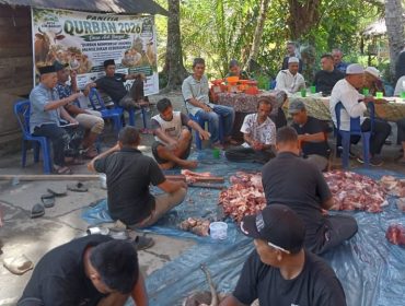 Semangat Gotong Royong dan Kepedulian Sosial Warnai Perayaan Idul Adha di Desa Aek Bargot. Foto istimewa 