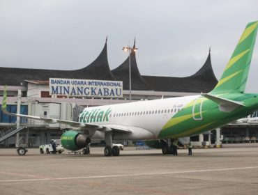 Penerbangan nasional butuh perhatian 