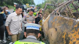 Kecelakaan bus dan truk di Sumsel (Ditjen Hubdat/dok)