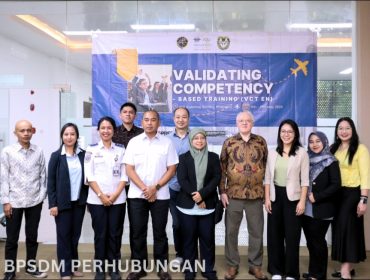 Peserta dan penyelenggara Pelatihan VCT