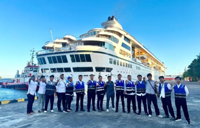 
 Kapal berbendera Bahamas di Indonesia