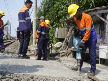 Penutupan perlintasan sebidang