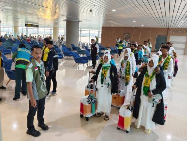 Jemaah haji di embarkasi Yogya, di YIA