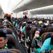 Jemaah haji di pesawat Garuda