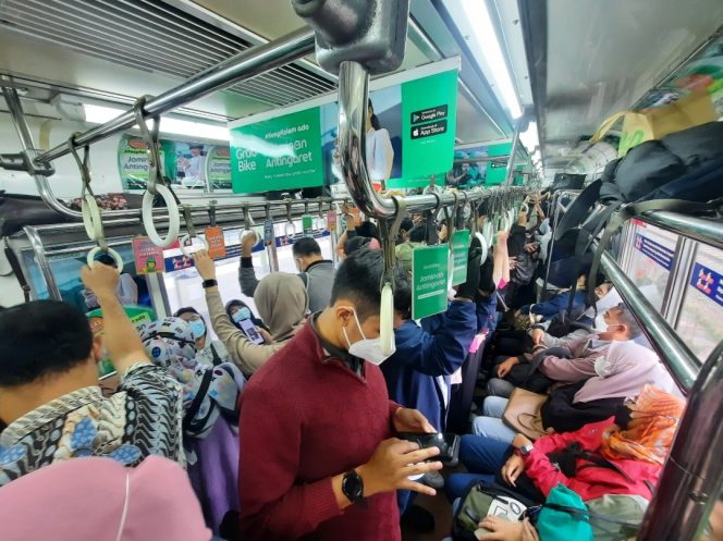 
 KAI Commuter Operasikan 1.032 Perjalanan KRL saat May Day, Tambah 200 Personel Pengamanan