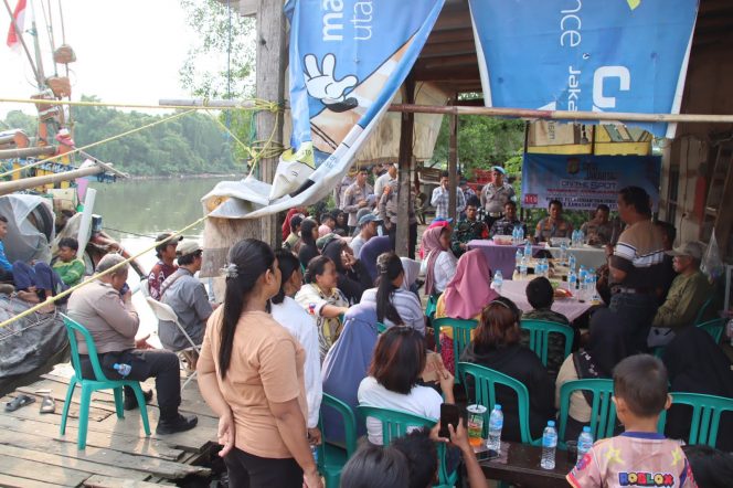 
 Jaga Jakarta On The Spot: Kapolres Pelabuhan Tanjung Priok, Serap Aspirasi Warga Muara Angke dan Perkuat Keamanan Lingkungan
