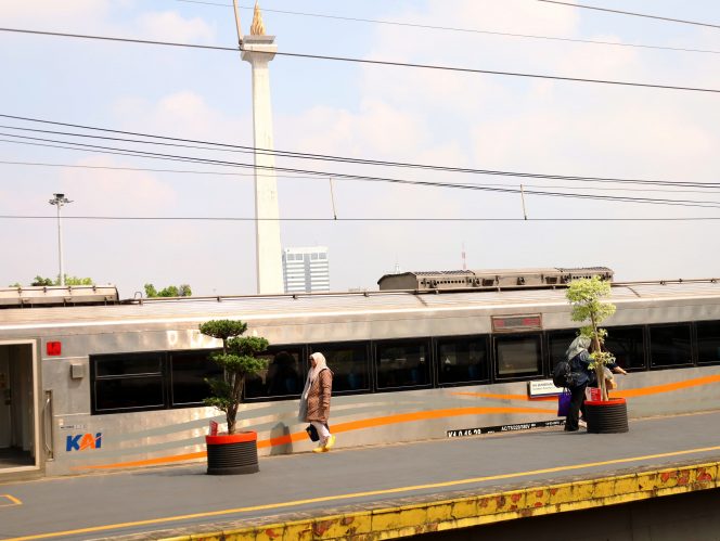 
 Antisipasi Kemacetan ke Gambir, Seluruh KA Jarak Jauh Berhenti di Stasiun Jatinegara