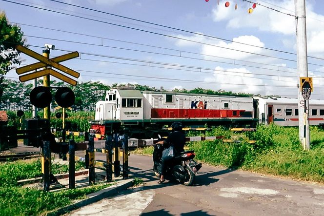 
 Dirut KAI ke Prabowo Laporkan Telah Tutup 119 Perlintasan Sebidang Prioritas, Percepat Penanganan Titik Rawan Kecelakaan