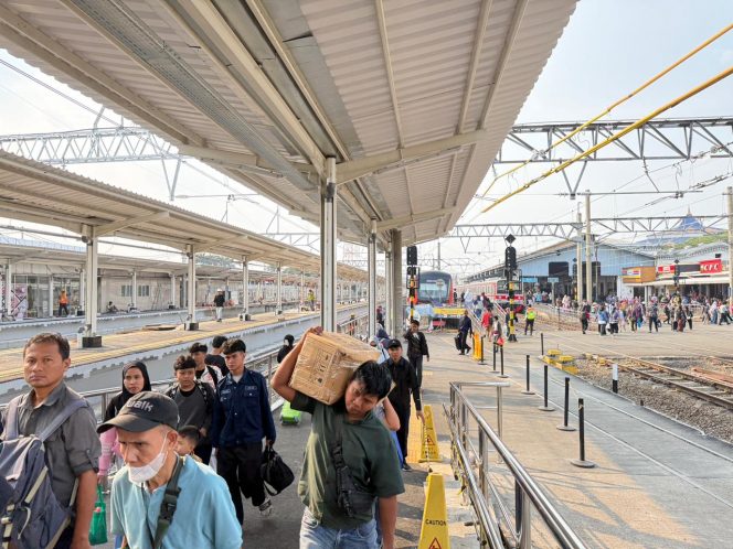 
 Stasiun Bogor Berbenah, KAI Commuter Operasikan Akses Baru Menuju Peron 2 hingga 5
