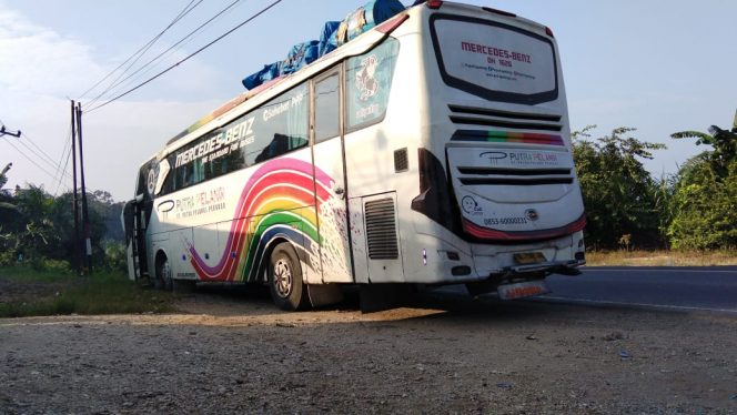 
 Lima Hari Terkatung di Jalan, Penumpang Bus Putra Pelangi Keluhkan Armada Sering Mogok 
