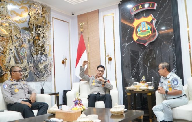 
 Kolaborasi JR Bali dan Polda Bali